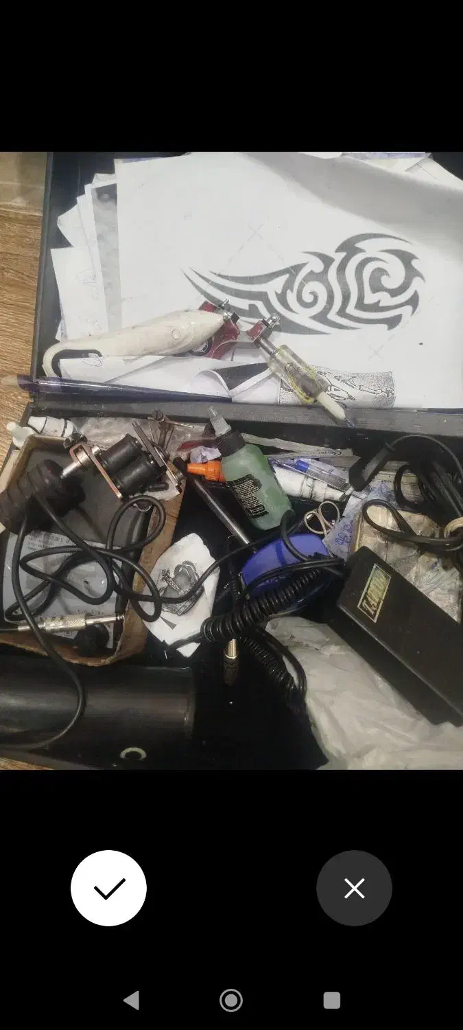 دستگاه تاتو ولیزر|آرایشگاه و سالن‌های زیبایی|بافق, |دیوار