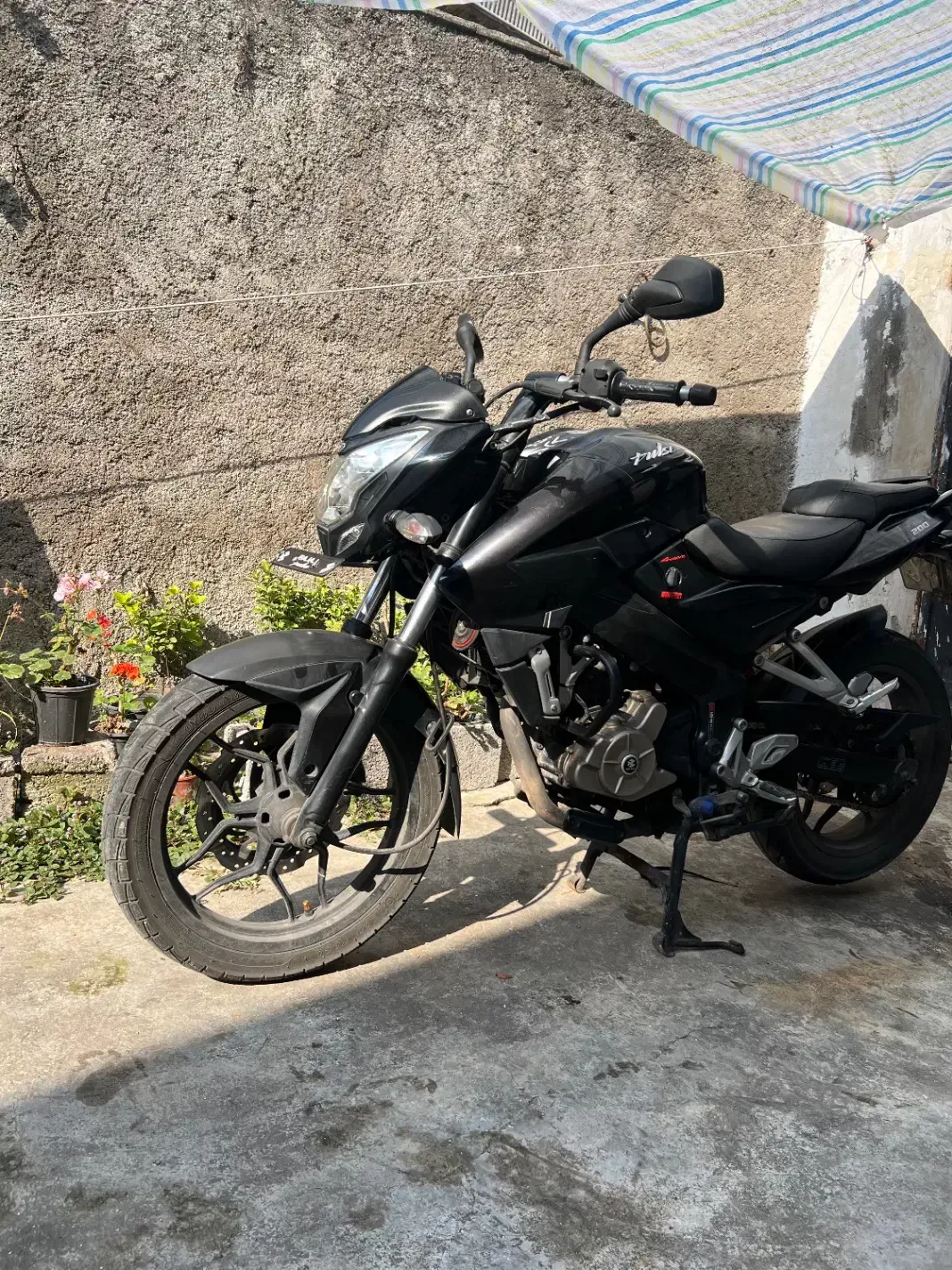 موتور ان اس200|موتورسیکلت|رشت, چله خانه|دیوار