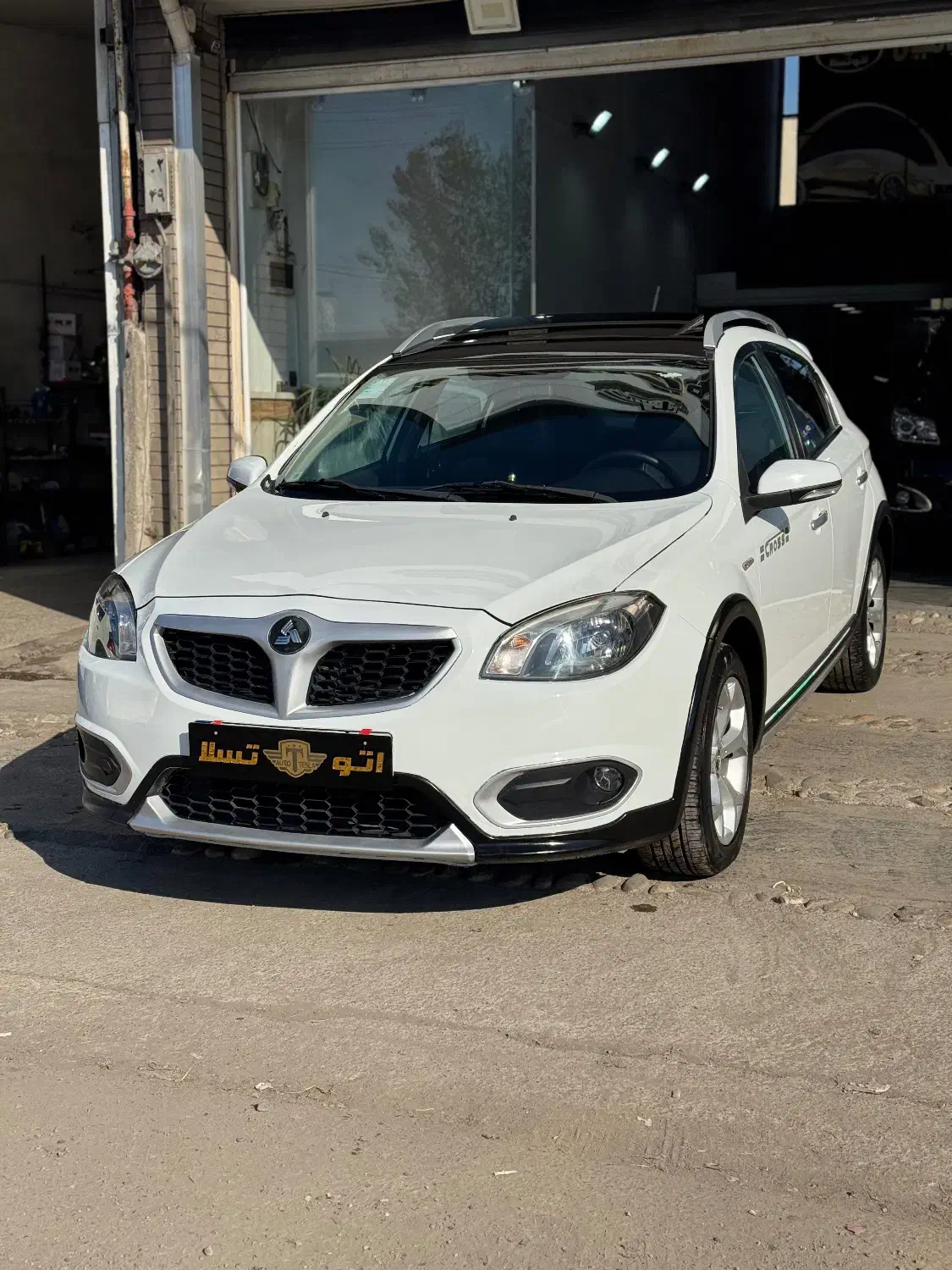 برلیانس کراس 1650cc اتوماتیک 1397 سفید|خودرو سواری و وانت|بابل, |دیوار