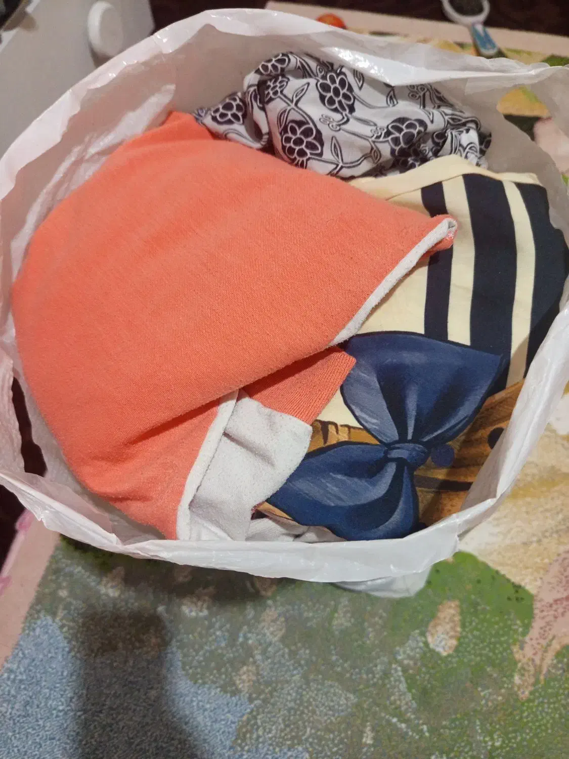 لباس دخترونه|کفش و لباس بچه|ماکو, |دیوار