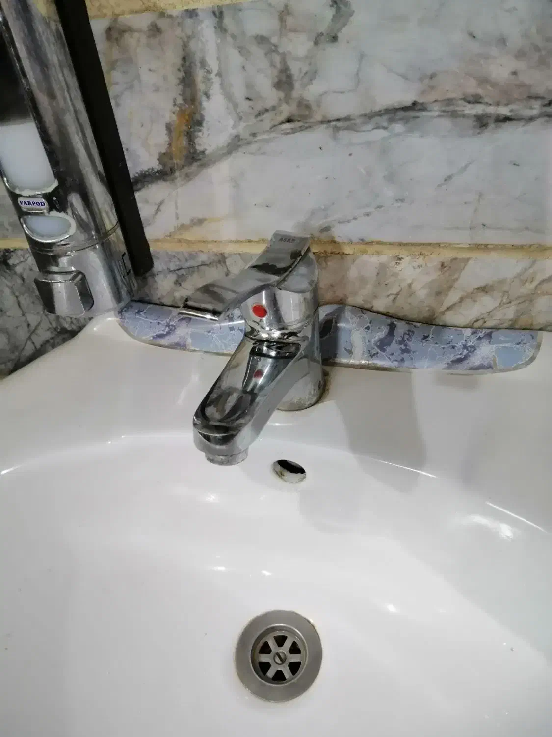 لوازم روشویی و کلید و پریز|مصالح و تجهیزات ساختمان|مراغه, |دیوار