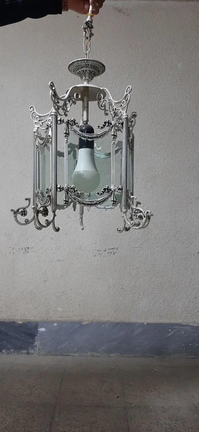 لوستر برنزی|لوستر و چراغ آویز|اراک, |دیوار