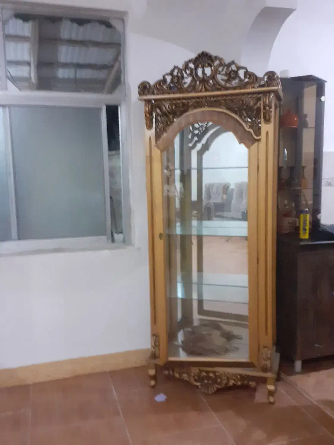 ویترین|بوفه، ویترین، کنسول|صومعه‌سرا, |دیوار