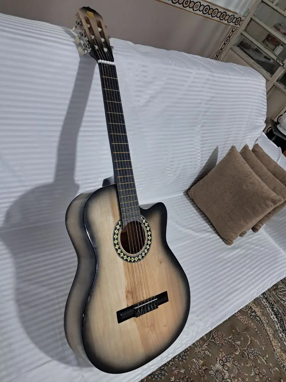 گیتار|گیتار، بیس، امپلیفایر|دورود, |دیوار