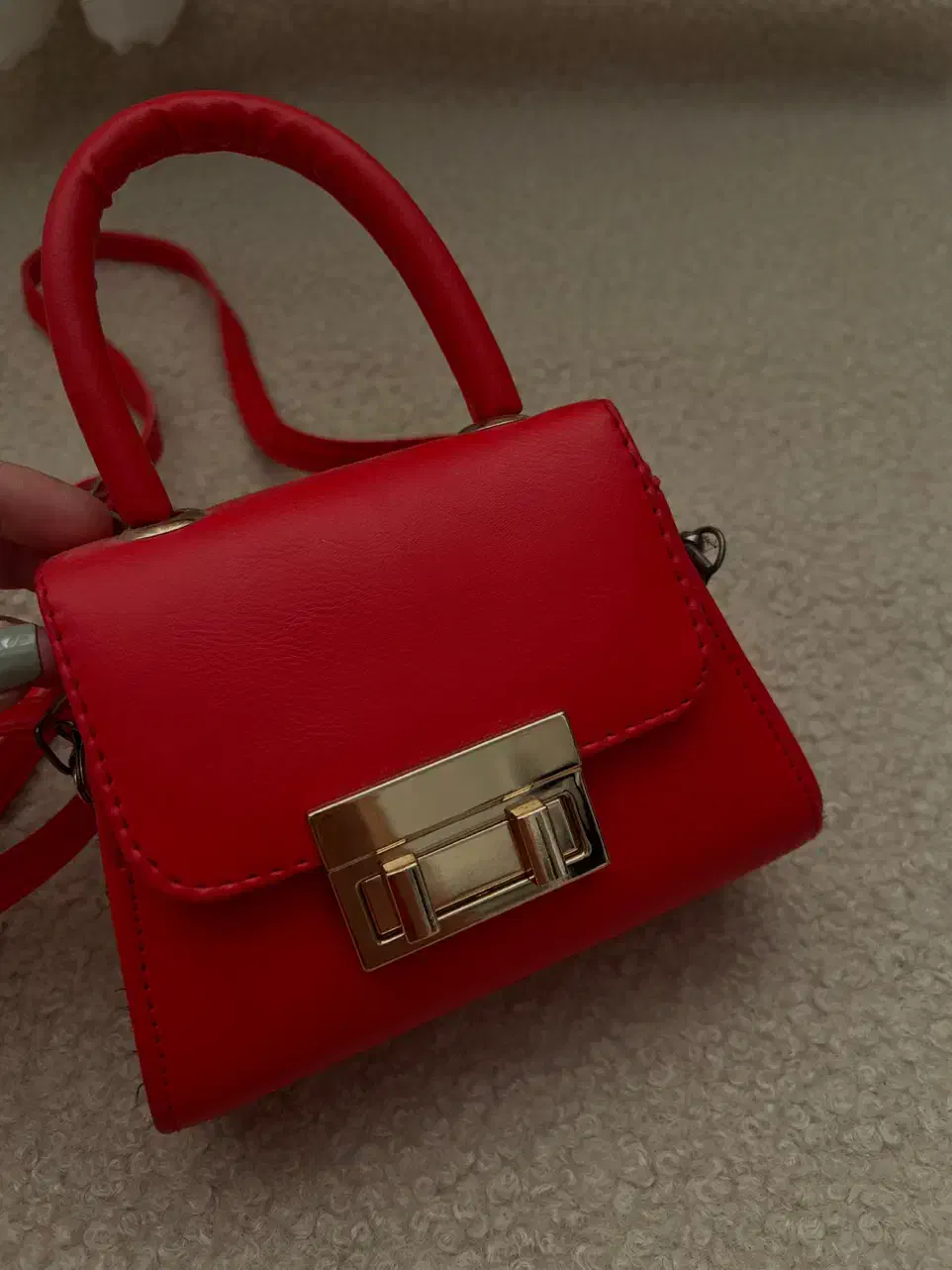 کیف|کیف، کفش، کمربند|اندیشه, اندیشه فاز ۱|دیوار