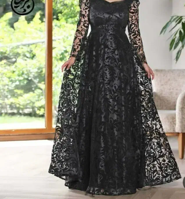 لباس مجلسی و محلی|لباس|خرمآباد, |دیوار