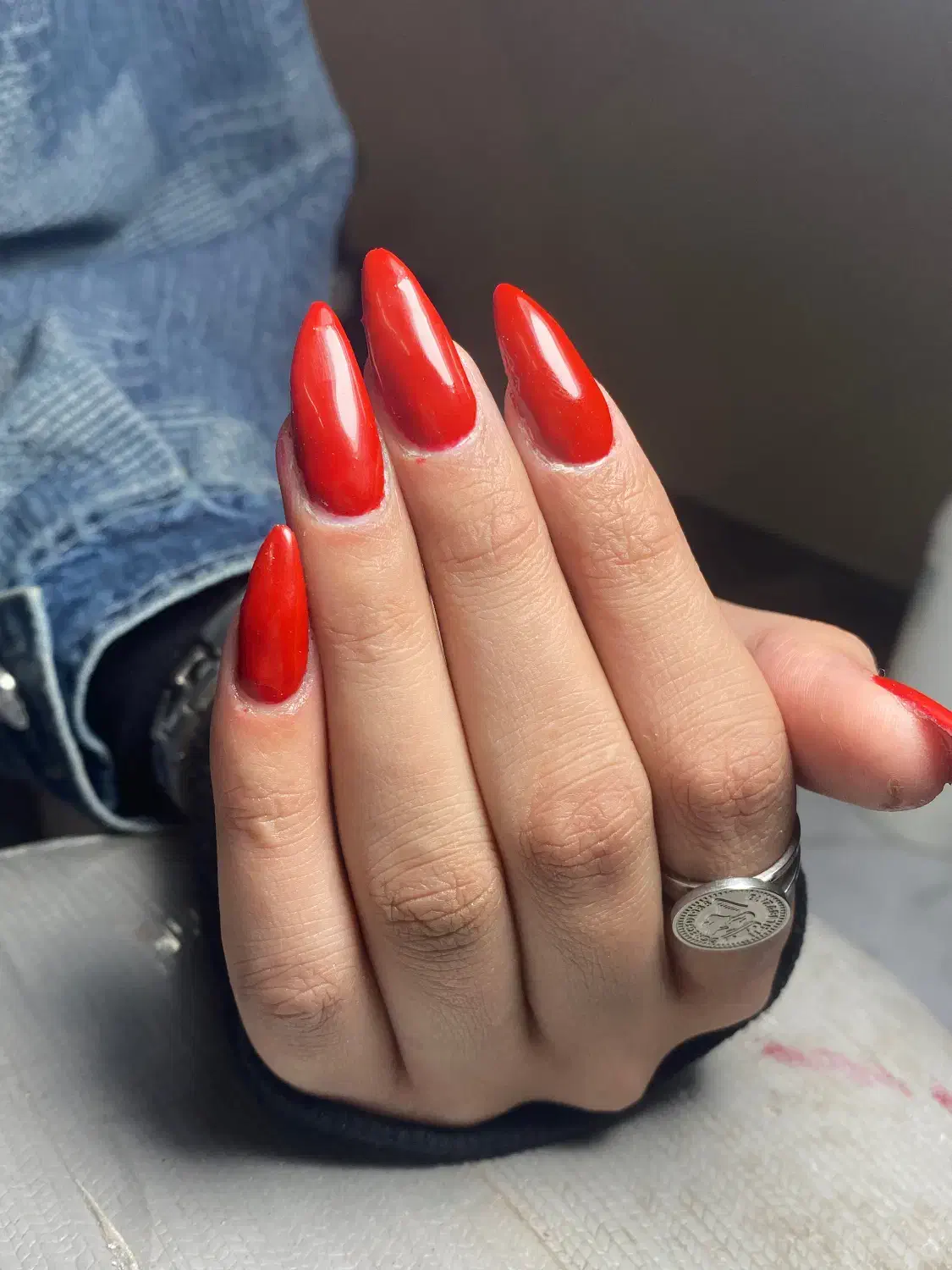 کاشت ناخن|خدمات آرایشگری و زیبایی|الیگودرز, |دیوار