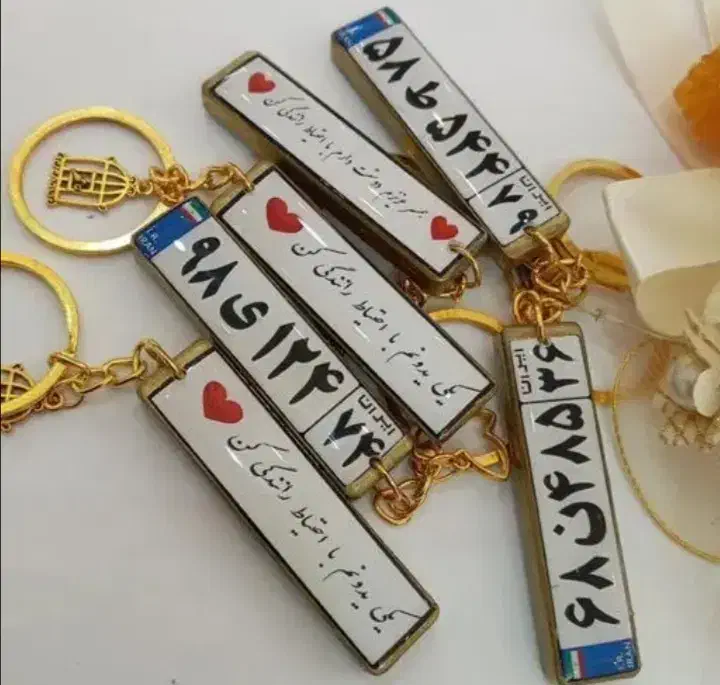 رزین گردنبد یا اویز|زیورآلات و اکسسوری|آباده, |دیوار