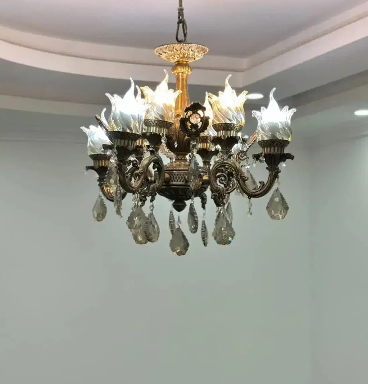 لوستر برنزی|لوستر و چراغ آویز|رشت, شهرک پردیسان|دیوار