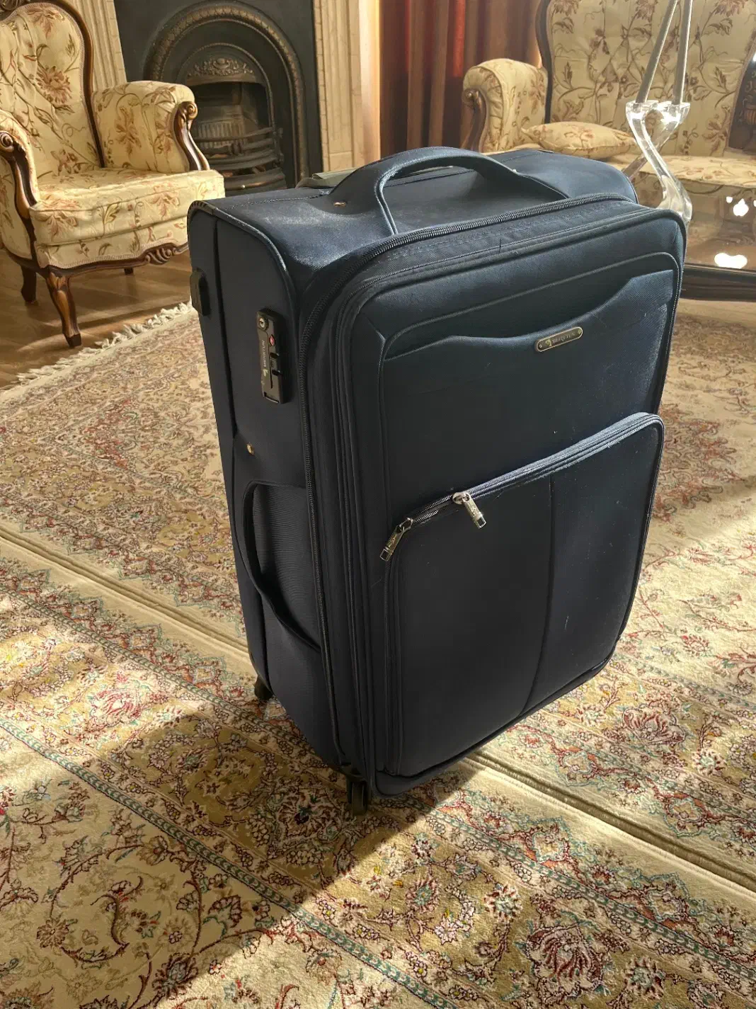 چمدان برزنتی در حد نو|کیف، کفش، کمربند|فردیس, نسترن شرقی|دیوار