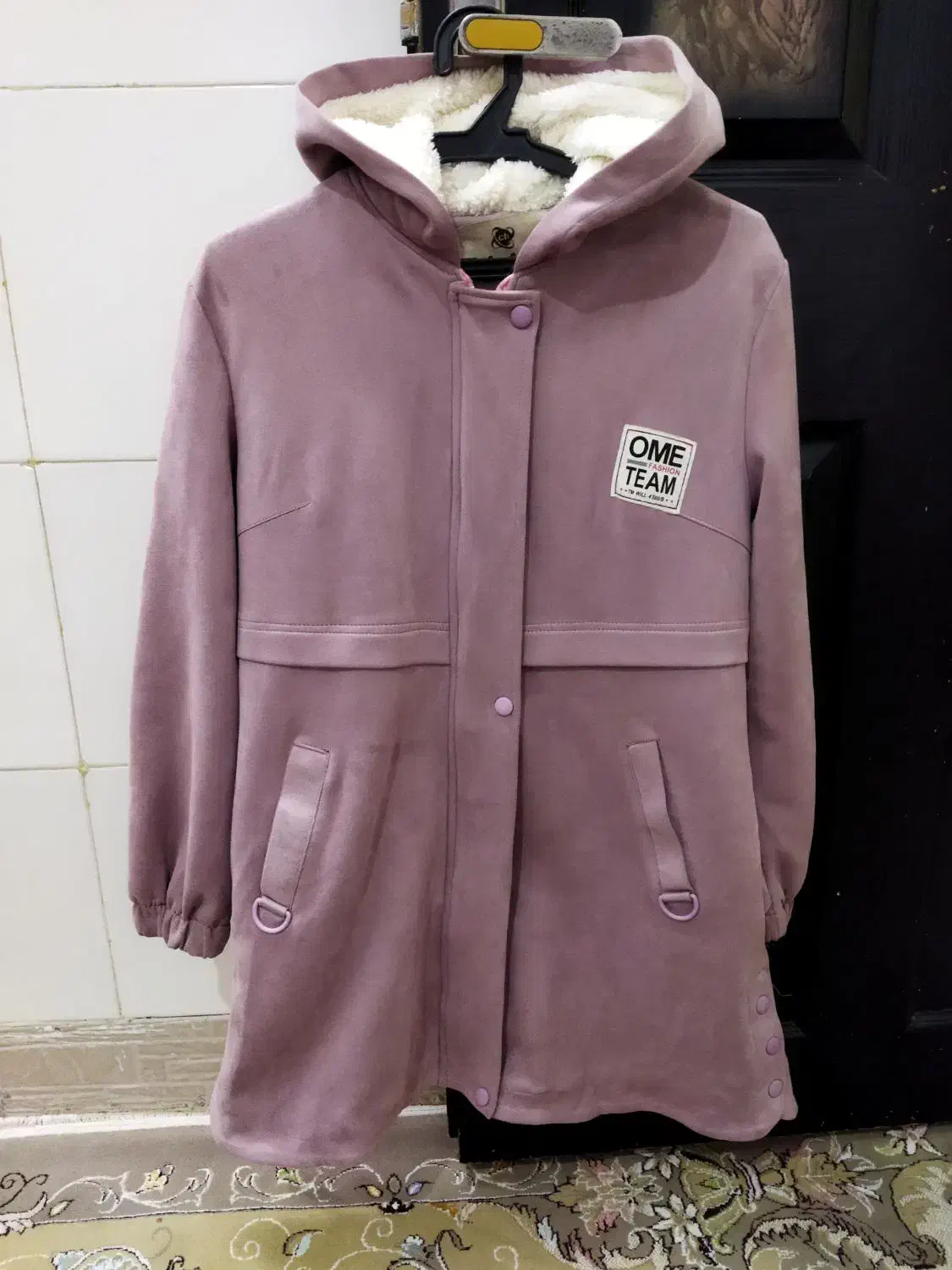 پالتو|لباس|کاشمر, |دیوار