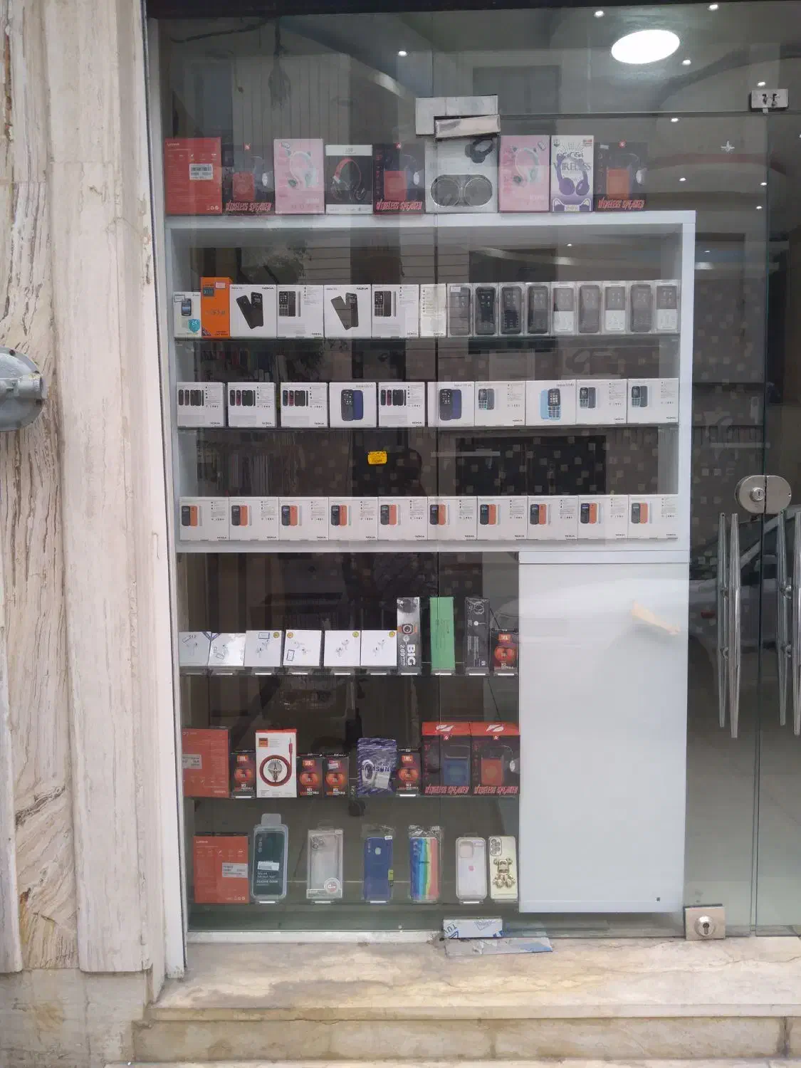 خرید و فروش انواع گوشی های ساده و لمسی|موبایل|بوشهر, |دیوار