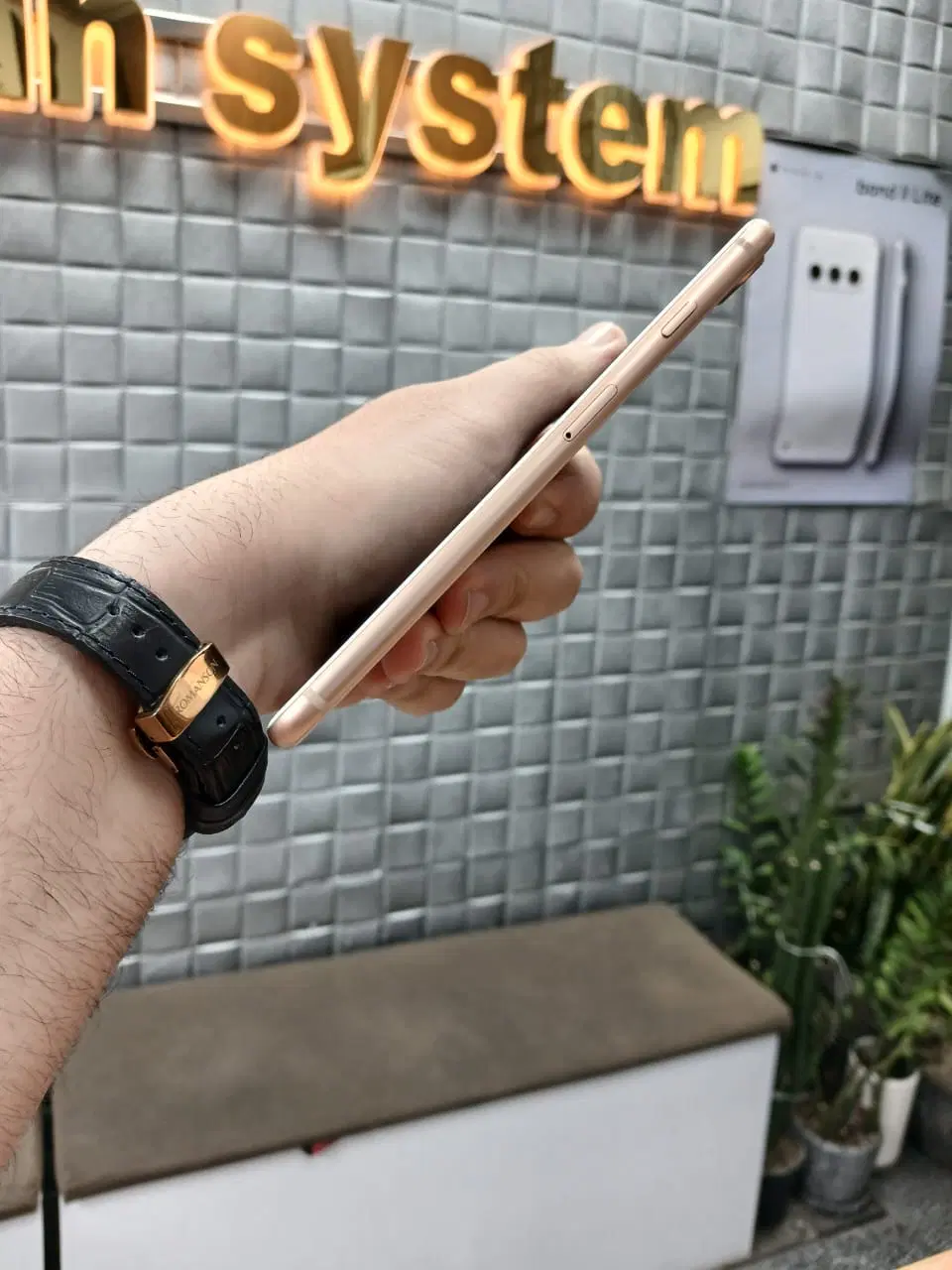 Iphone 8 plus 64 Gb roz gold|موبایل|تهران, شکوفه|دیوار