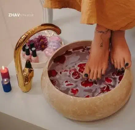 آرایشی (پدیکور)|خدمات آرایشگری و زیبایی|زابل, |دیوار