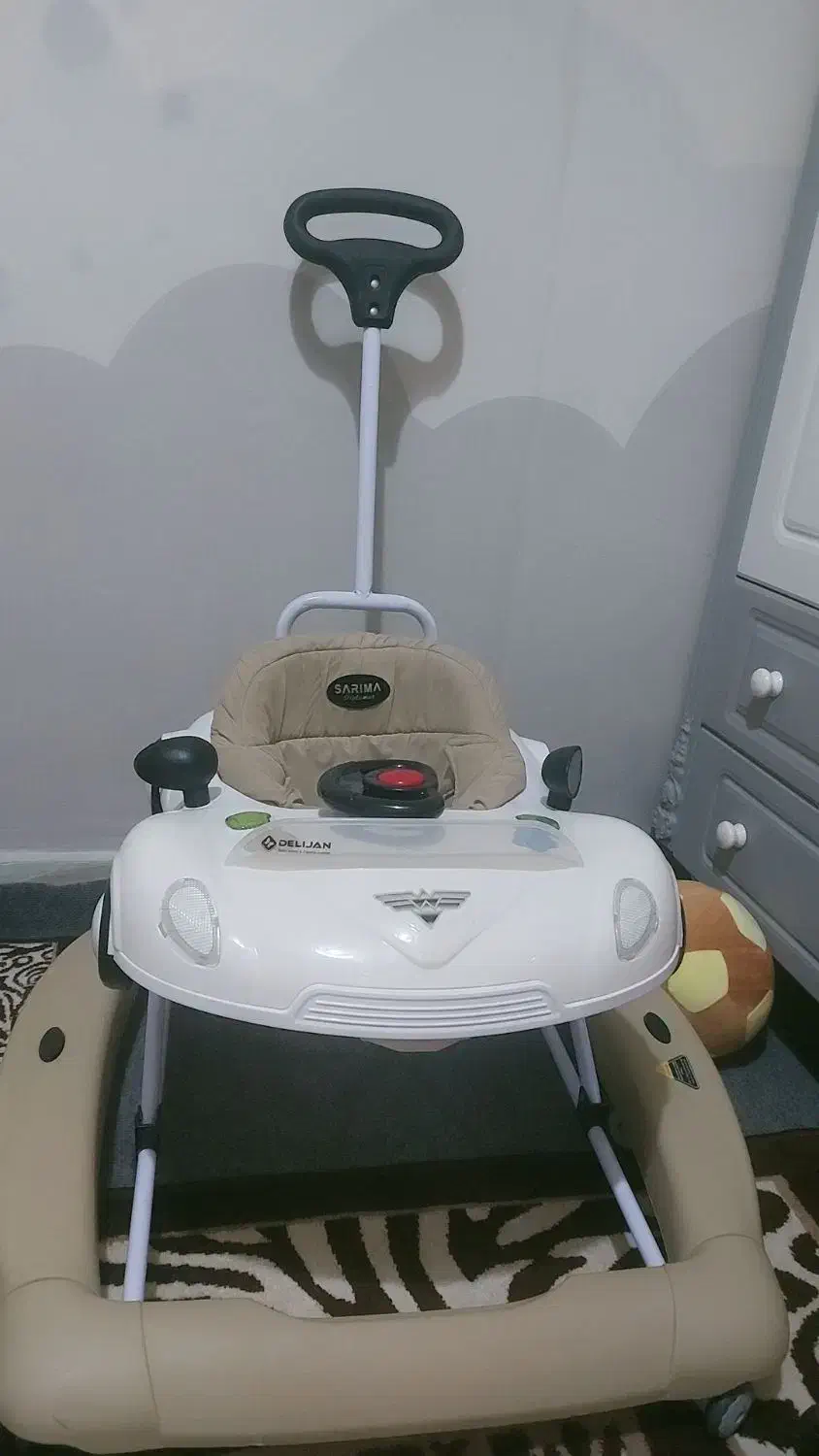 روروک|کالسکه و لوازم جانبی|تبریز, |دیوار