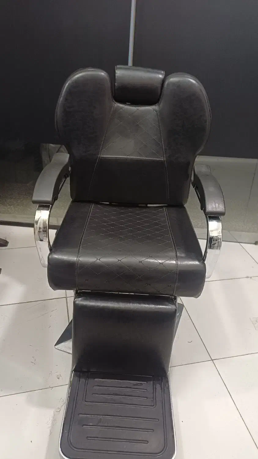 صندلی اصلاح|آرایشگاه و سالن‌های زیبایی|قم, علی آباد سعدگان|دیوار