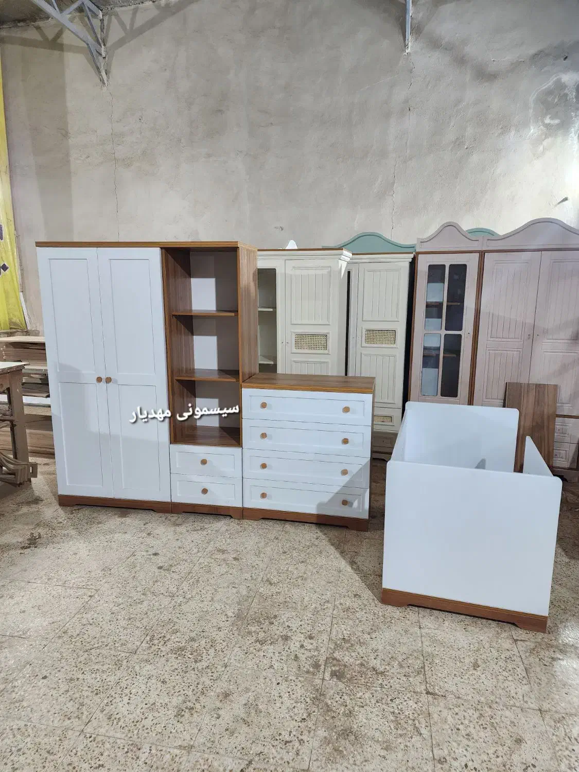 تخت کمد بچه سیسمونی نوزاد|اسباب و اثاث بچه|تهران, شهید رجایی|دیوار