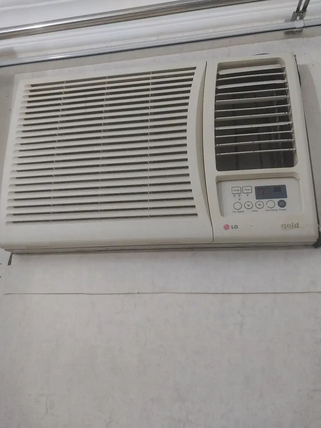 کولر پنجره ای|کولر گازی و فن‌کوئل|رشت, لاکان|دیوار