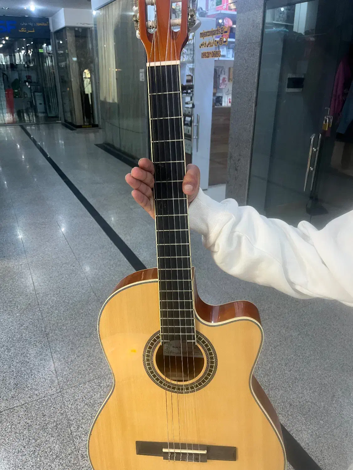 گیتار برندgrape|گیتار، بیس، امپلیفایر|پردیس, فاز ۲|دیوار