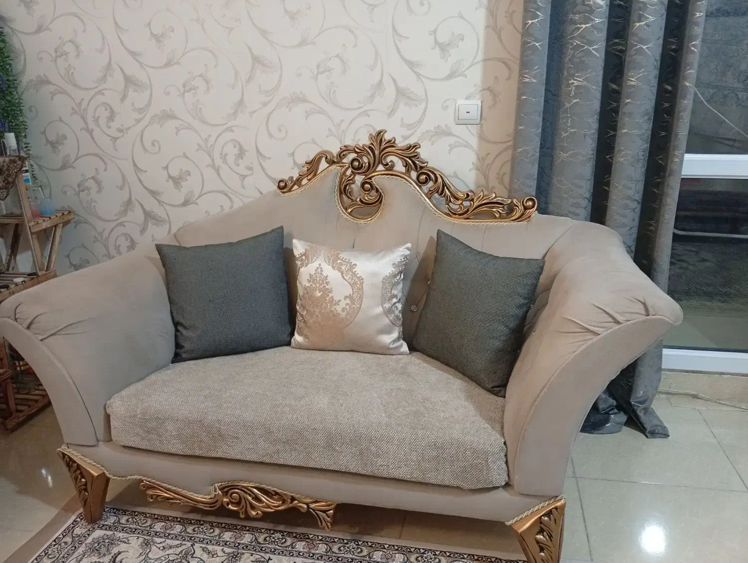 مبل ۷نفره|مبلمان خانگی و میز عسلی|هشتگرد, فاز ۱ مهستان|دیوار