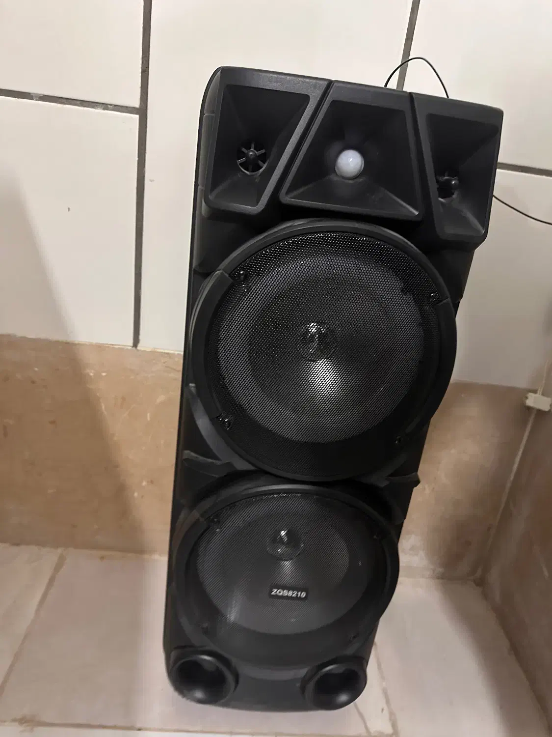 اسپیکر اسپیکر ZQS مدل 8210 اصلی|صوتی و تصویری|چادگان, |دیوار