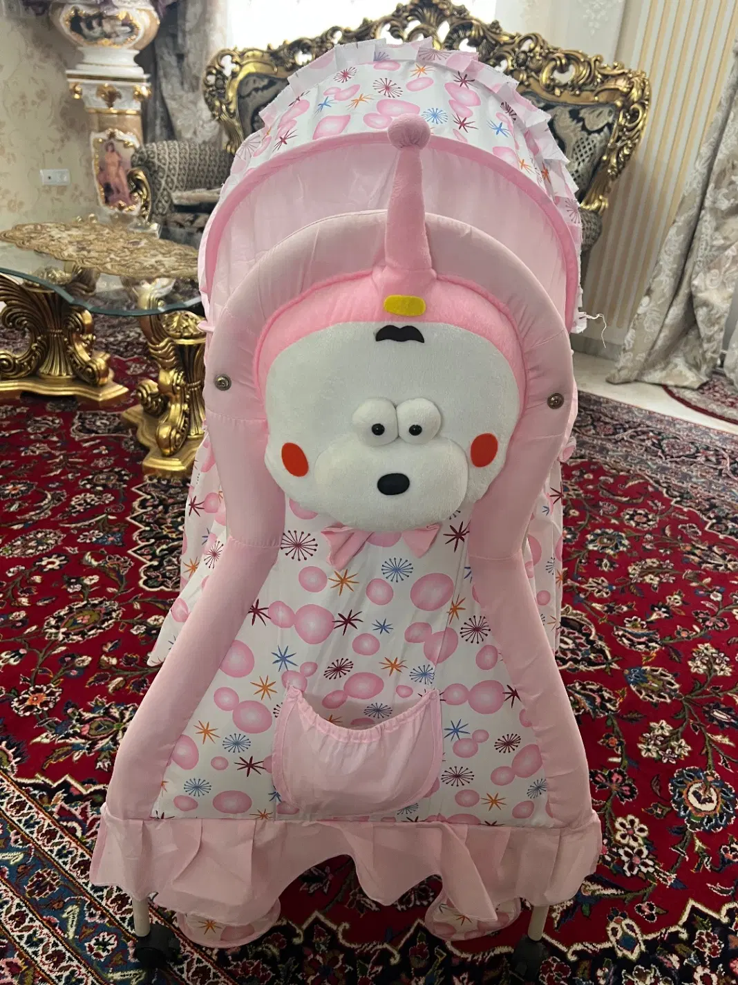 گهواره عروسکی پشه بند دار و کنار مادر|تخت و صندلی بچه|تهران, گلستان (شهرک راه آهن)|دیوار