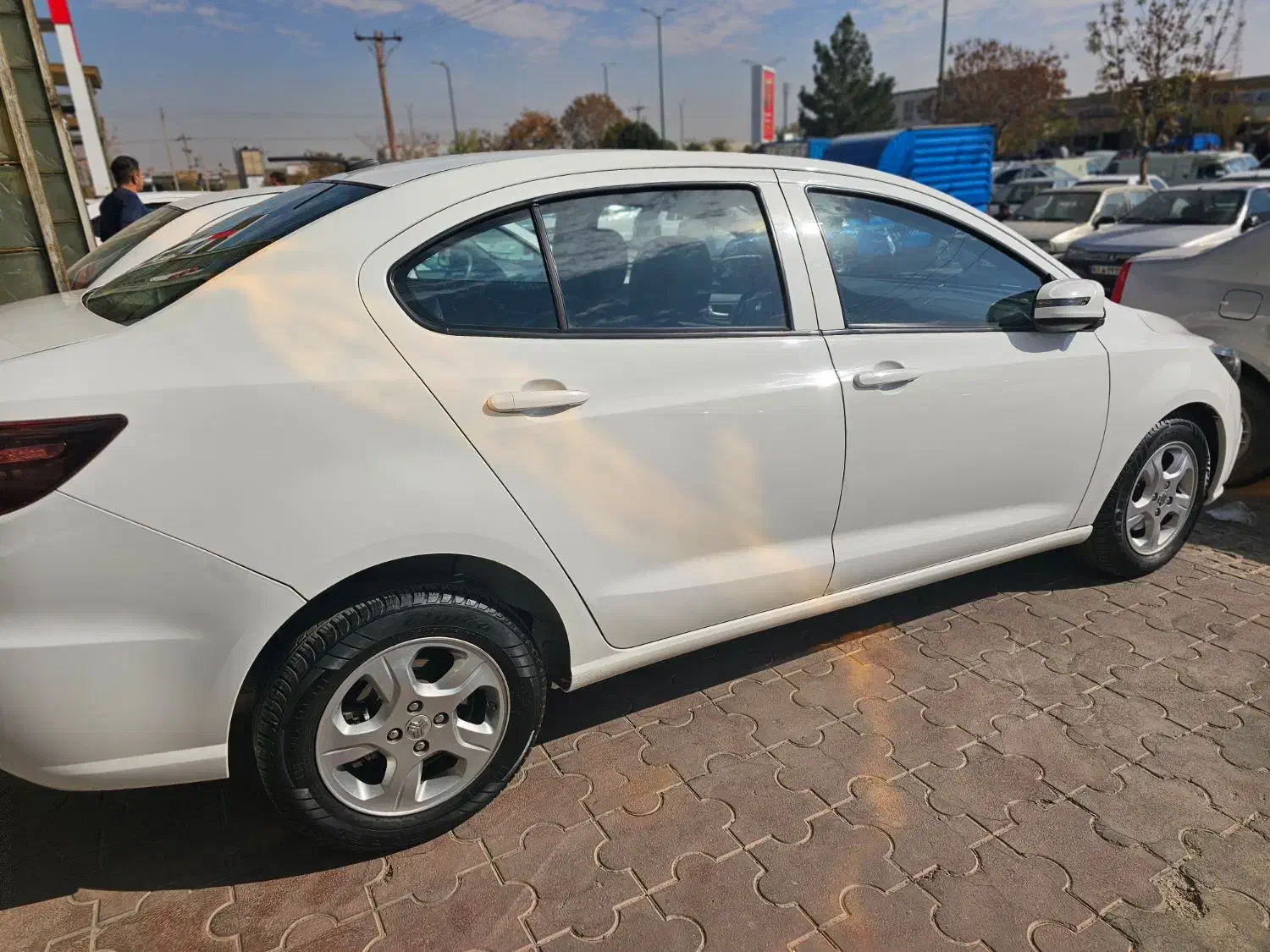 شاهین سانروف دار|خودرو سواری و وانت|همدان, |دیوار