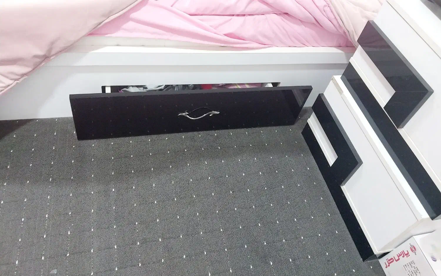 تخت دو نفره با تشک|تخت و سرویس خواب|آبدانان, |دیوار