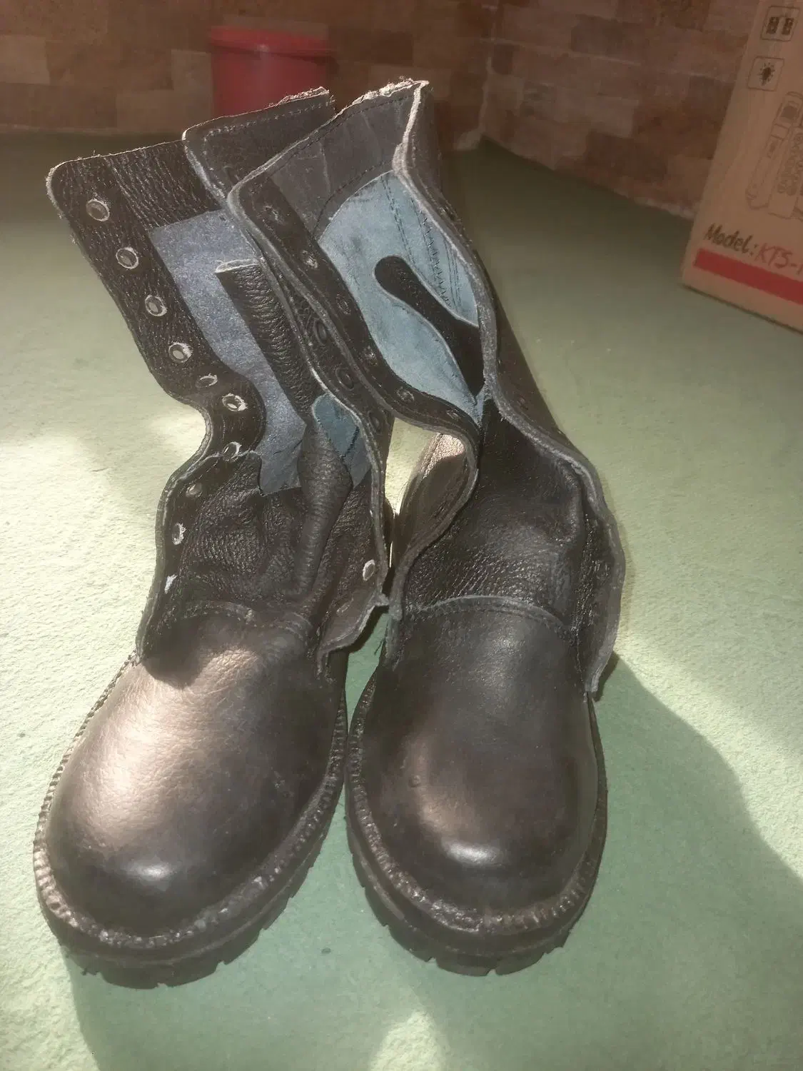 پوتین سربازی سایز 40|کیف، کفش، کمربند|کازرون, |دیوار