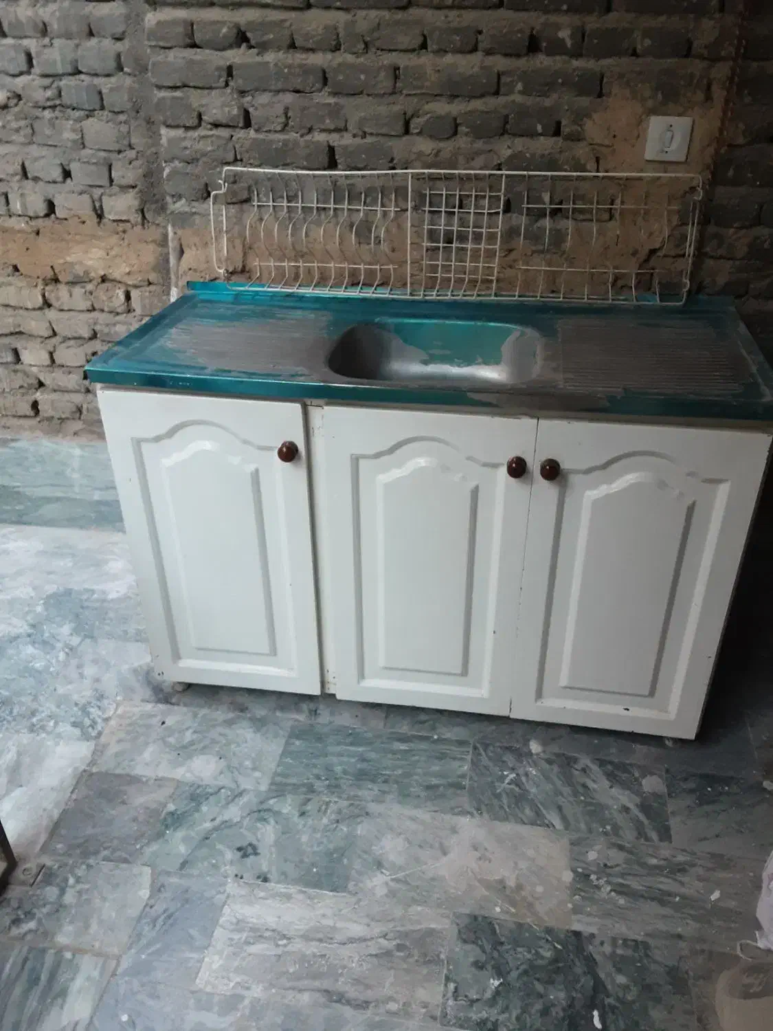 سینگ باکمد|آبچکان و نظمدهنده ظروف|میاندوآب, |دیوار