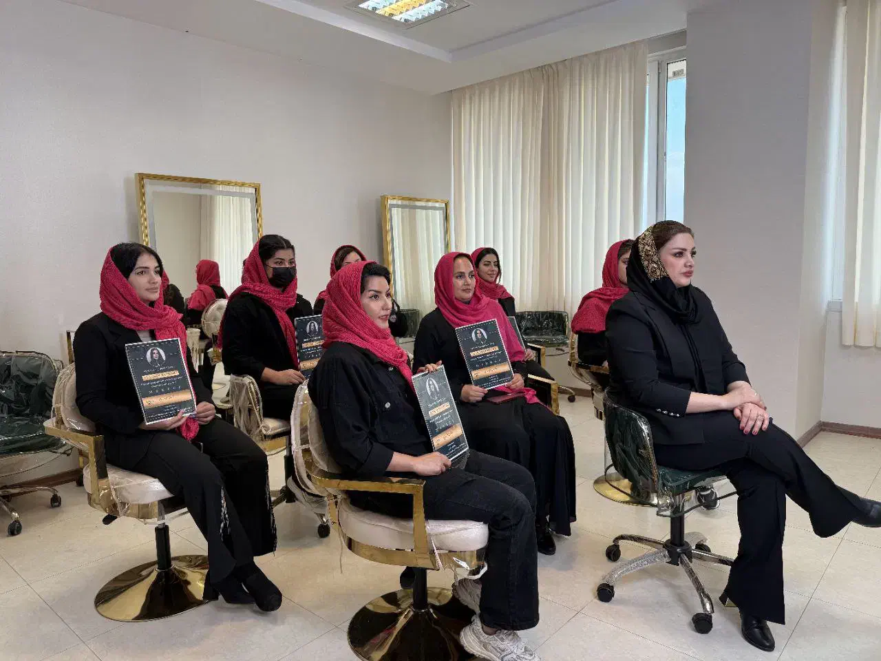 آموزش گریم و میکاپ با اخذ مدرک فنی|خدمات آموزشی|مشهد, کوثر|دیوار