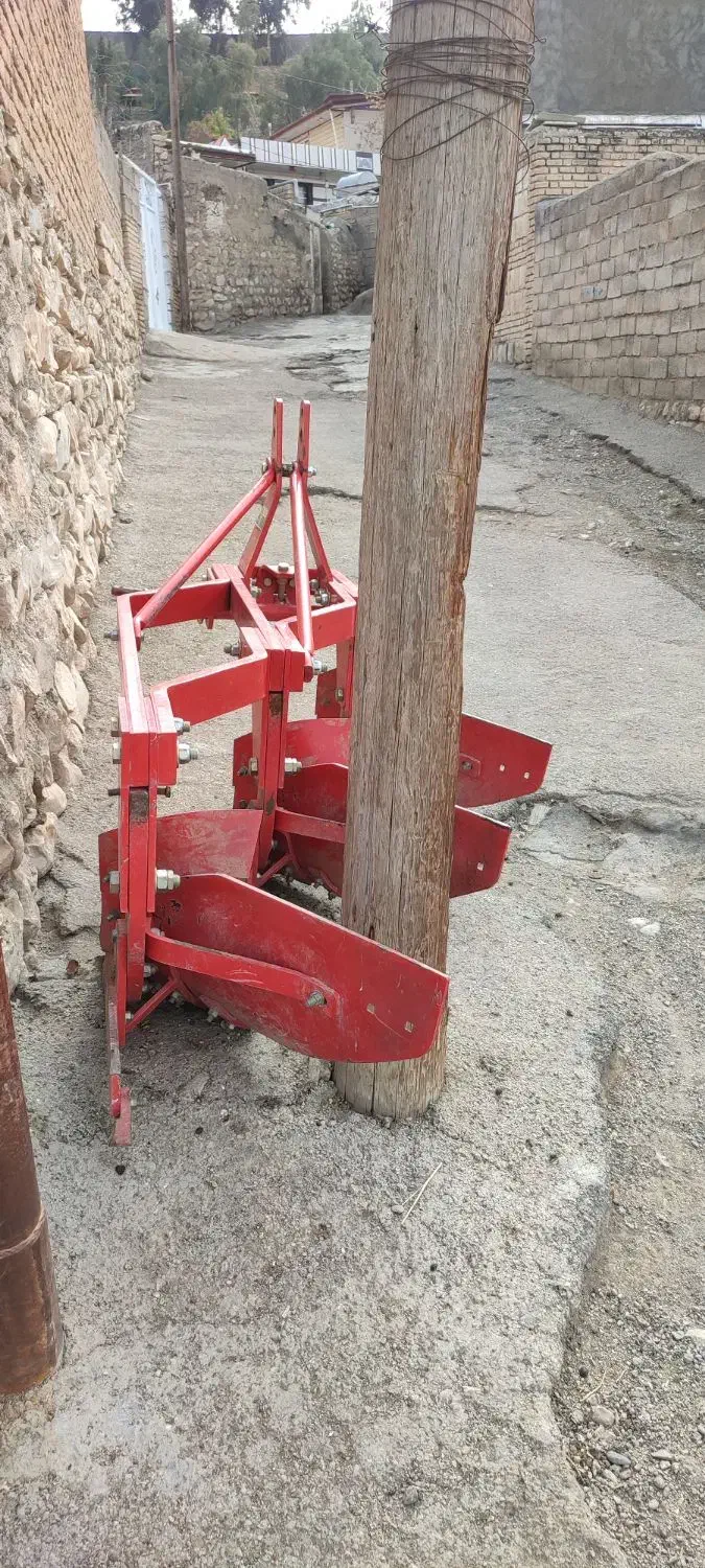 گاوآهن 12قربان و برادران|ماشینآلات صنعتی|درب گنبد, |دیوار