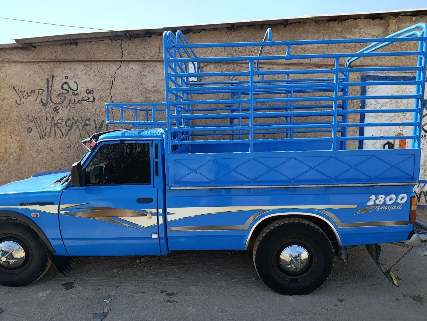 حمل بار با نیسان|خدمات حمل و نقل|شیراز, گچی|دیوار