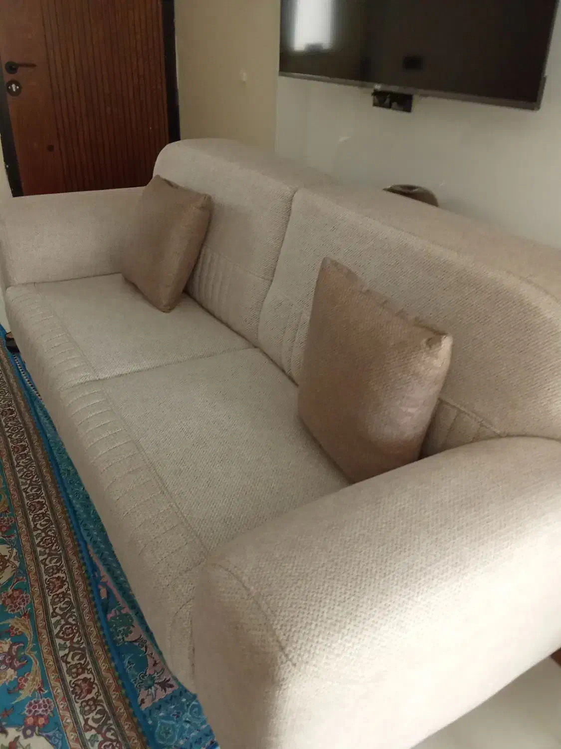 مبود فضای  یک سه نفره اش میخواهیم بفروشیم|مبلمان خانگی و میز عسلی|تهران, هلال احمر|دیوار