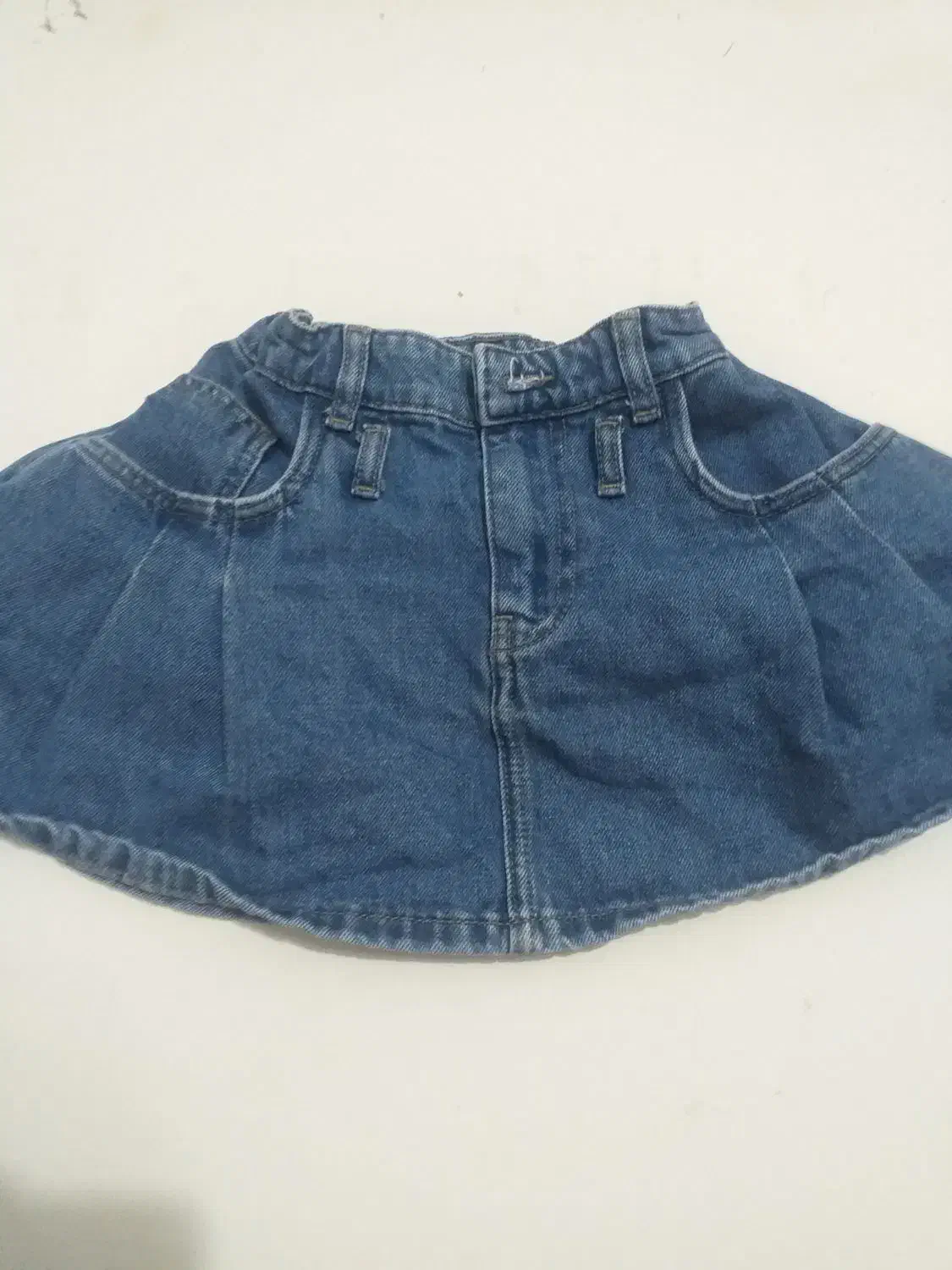 لباس بچه گانه|کفش و لباس بچه|رودبنه, |دیوار