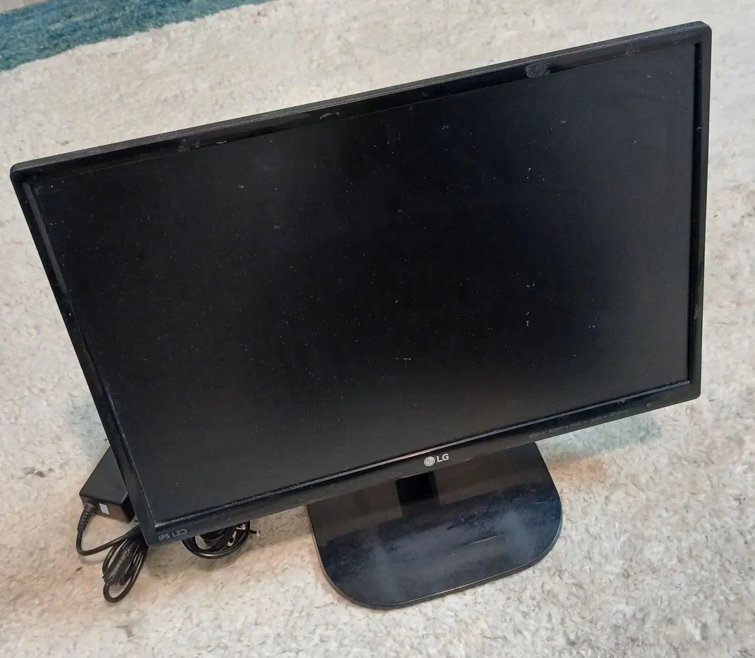 مانیتور ۲۰ اینچ ال جی LG|قطعات و لوازم جانبی رایانه|شیراز, بعثت|دیوار