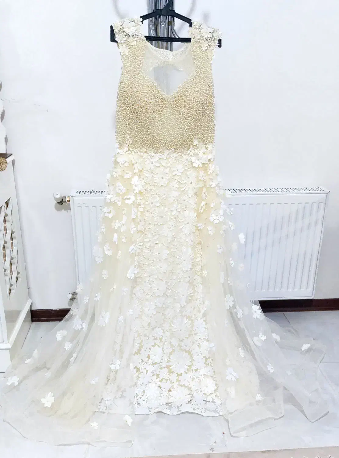 لباس مجلسی|لباس|مشهد, حرم مطهر رضوی|دیوار