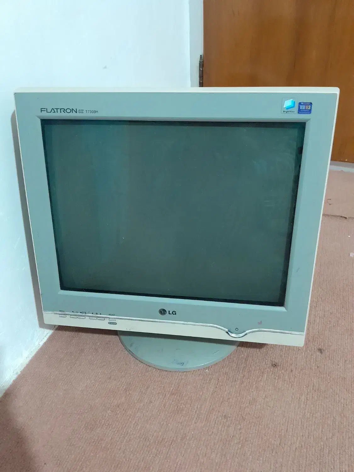 فروش تعدادی مانیتور ال جی و سامسونگ|قطعات و لوازم جانبی رایانه|فاضل آباد, |دیوار