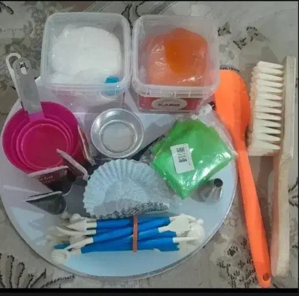 ابزار.|ظروف پخت‌وپز|آستانه اشرفیه, |دیوار