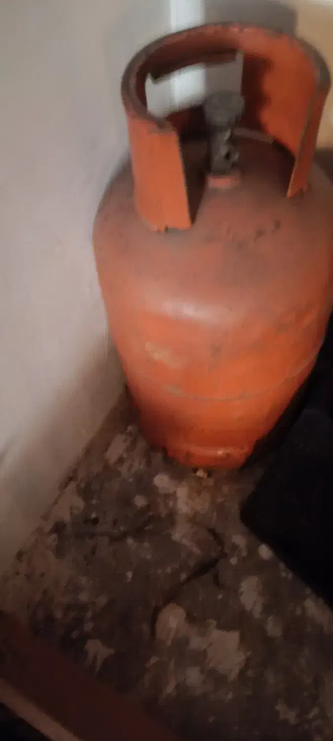 کپسول بزرک و کوچک|اجاق گاز و لوازم برقی پختوپز|رشت, شهریاران|دیوار