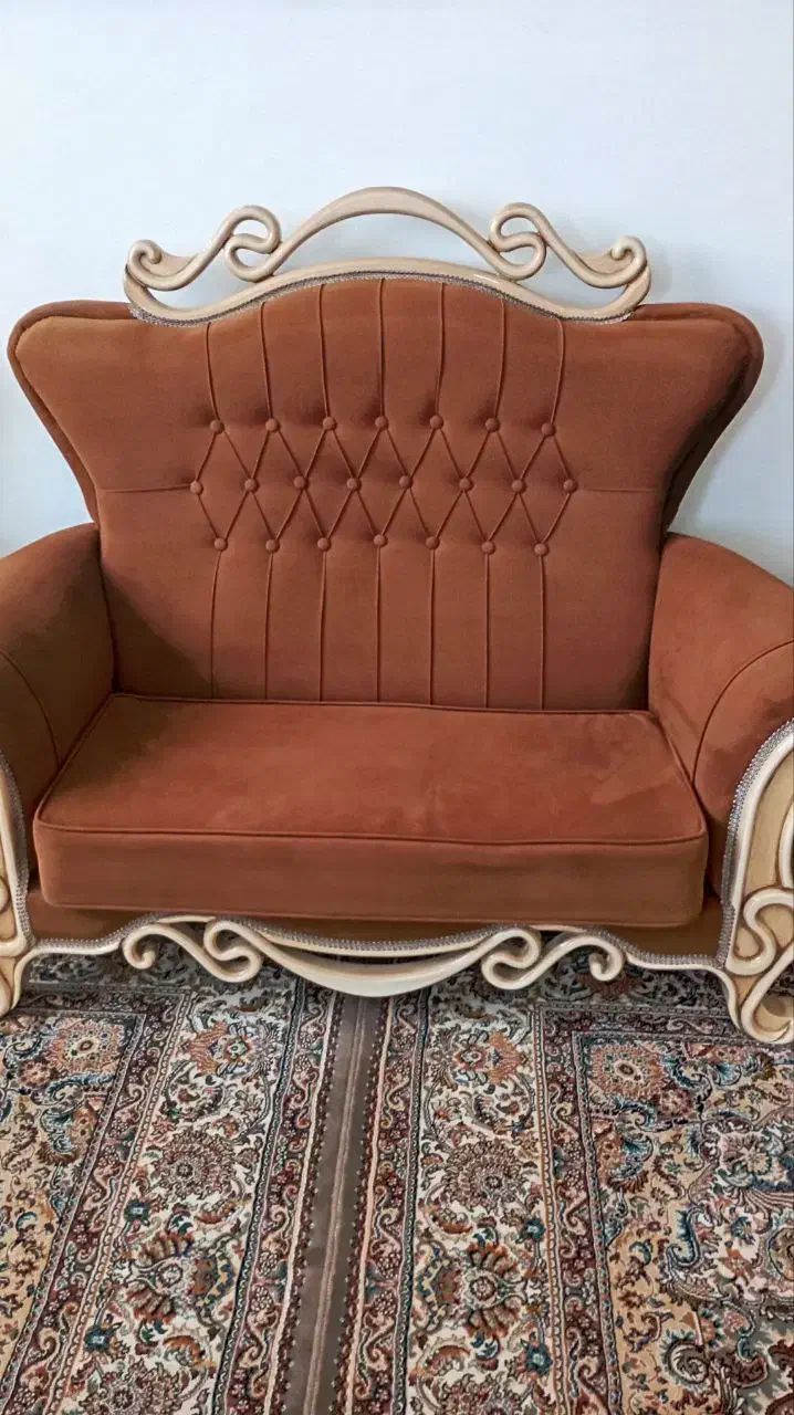 مبلمان ۷نفره و یک دست ۵ نفره|مبلمان خانگی و میز عسلی|قوچان, |دیوار