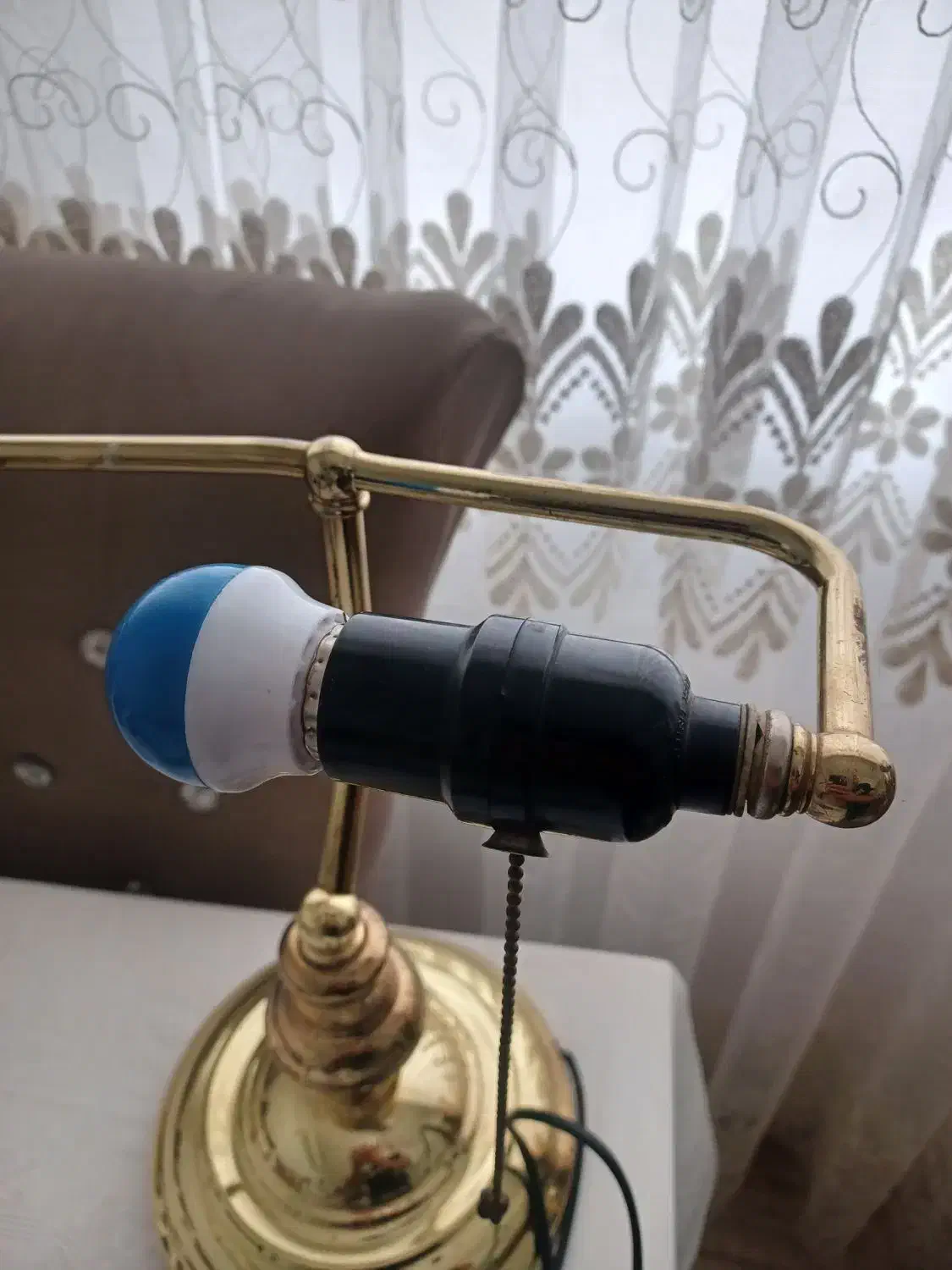 چراغ خواب قدیمی عتیقه خارجی مخصوص سلطنتی در حد نو|کلکسیون اشیاء عتیقه|ارومیه, |دیوار