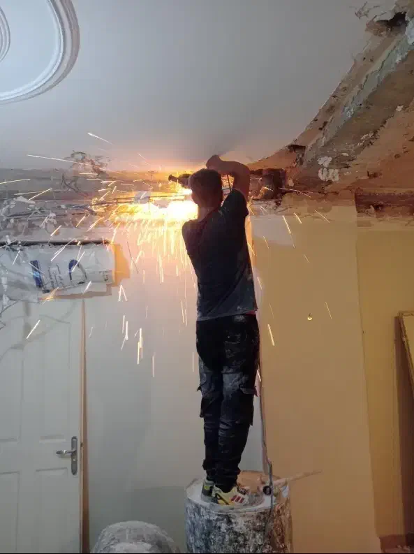 بازسازی، طراحی و اجرای دکور،تخریب|خدمات پیشه و مهارت|کیش, |دیوار