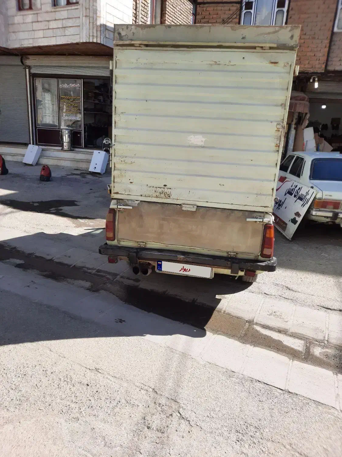 وانت پیکان بی رنگ معاوضه با نیسان|خودرو سواری و وانت|سنندج, |دیوار