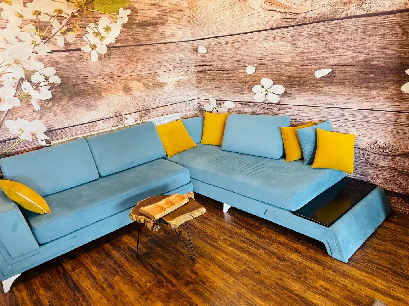 مبل ال تمیر بهمراه نیم ست|مبلمان خانگی و میز عسلی|بندر انزلی, نیمه شعبان|دیوار