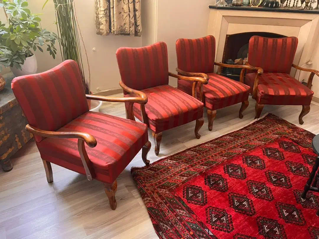 یک دست مبل 7نفره عتیقه ارسال از اصفهان|مبلمان خانگی و میز عسلی|تهران, امام حسین|دیوار