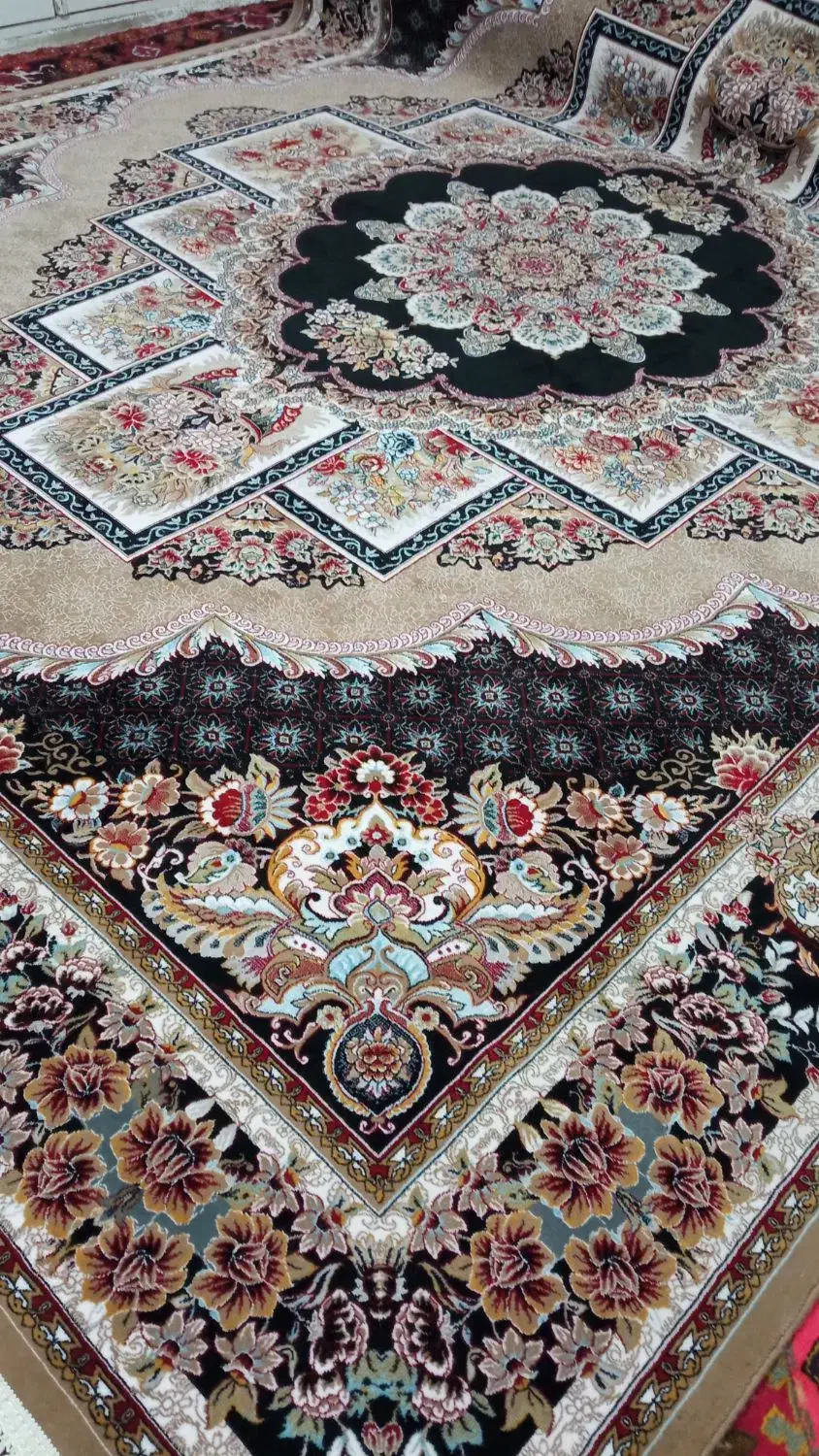 فرش ماشینی 12متری اصل 700شانه آکبند|فرش|تبریز, |دیوار