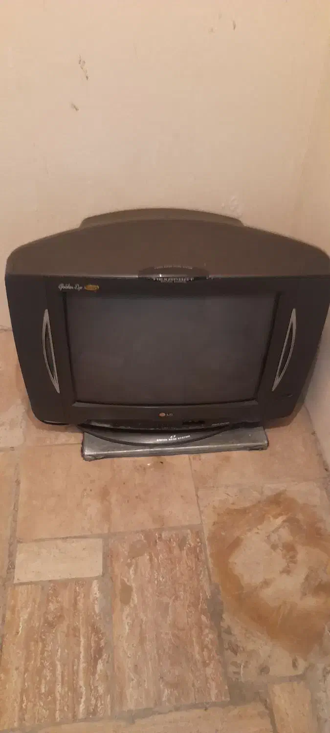 تلویزیون ۲۱ ال جی و ضبط  سوت|تلویزیون و پروژکتور|همدان, |دیوار