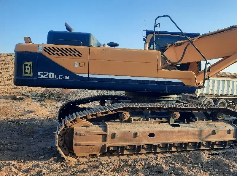 بیل مکانیکی ۵۲۰ هیوندا معاوضه بابیل کوچکتر به قیمت|خودرو سنگین|تهران, آذری|دیوار