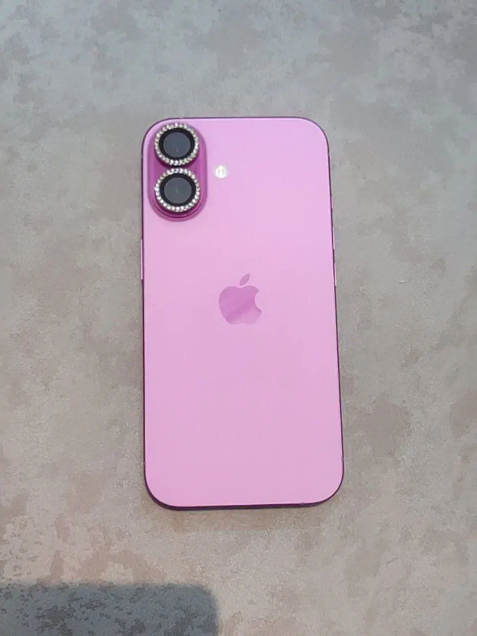 آیفون ۱۶ نرمال|موبایل|ری, جوانمرد قصاب|دیوار